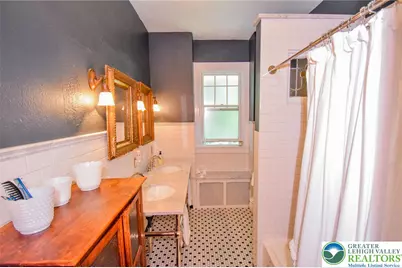 124 E Wayne Avenue, Easton, PA 18042 - Photo 45