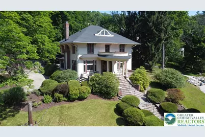 124 E Wayne Avenue, Easton, PA 18042 - Photo 1