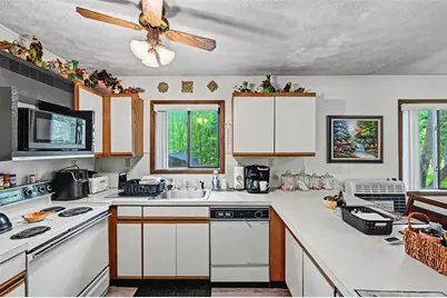 35 Teddyuscung Trail, Penn Forrest, PA 18210 - Photo 19