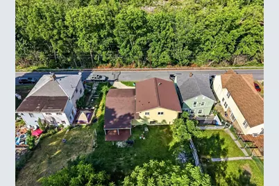 2230 N Lehigh Avenue, Whitehall Township, PA 18052 - Photo 3