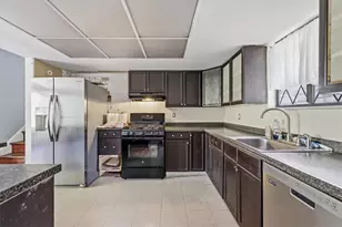 2230 N Lehigh Ave, Whitehall Township, PA 18052 - Photo 37