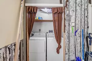 2230 N Lehigh Ave, Whitehall Township, PA 18052 - Photo 11