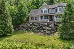 312 Reagan Dr, East Stroudsburg, PA 18301 - Photo 1
