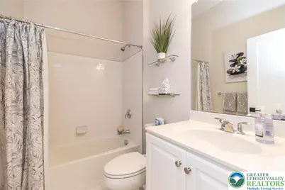 1815 Valley View Drive, South Whitehall Township, PA 18104 - Photo 21