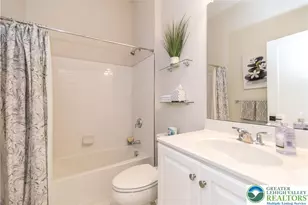 1815 Valley View Dr, South Whitehall Township, PA 18104 - Photo 21