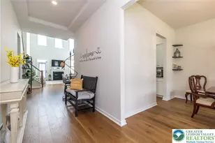 1815 Valley View Dr, South Whitehall Township, PA 18104 - Photo 3