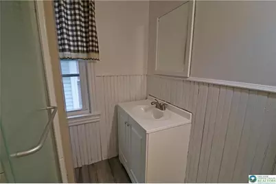 205 Madison, Nazareth Boro, PA 18064 - Photo 21