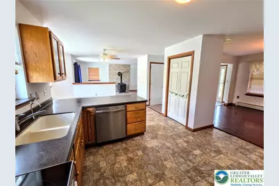 450 Patten Circle, Penn Forrest, PA 18210 - Photo 5