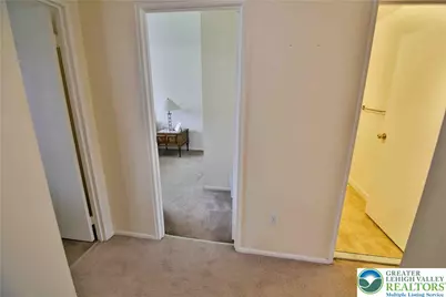 41 Eisenhower Circle, Whitehall Township, PA 18052 - Photo 11