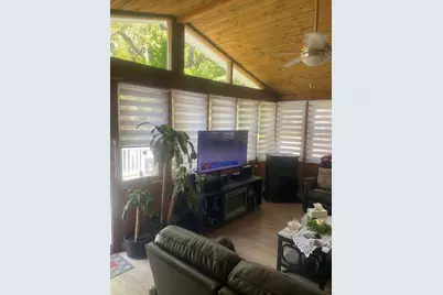 21 W Wyoming Street, Tamaqua Boro, PA 18252 - Photo 5