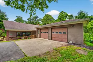 940 Potomac St, Upper Mt Bethel Twp, PA 18343 - Photo 3