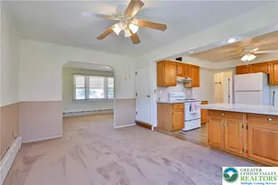 614 Grape St, Whitehall Township, PA 18052 - Photo 9