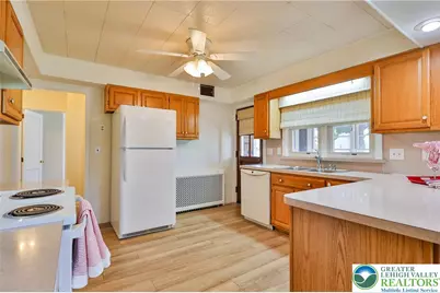 614 Grape Street, Whitehall Township, PA 18052 - Photo 11