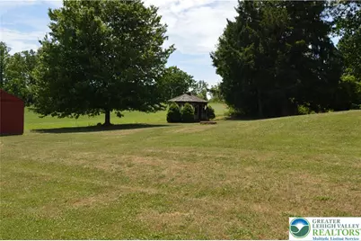 1819 Blue Barn Road, South Whitehall Township, PA 18069 - Photo 5