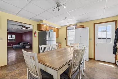 328 S Lehigh Avenue, Frackville, PA 17931 - Photo 17