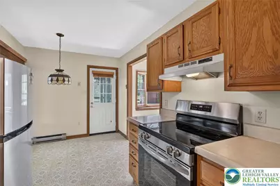 1226 Trexlertown Rd, Upper Macungie Township, PA 18087 - Photo 15