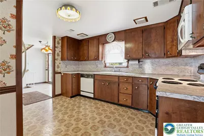 945 Williams Avenue, Walnutport Boro, PA 18088 - Photo 11