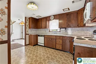 945 Williams Ave, Walnutport Boro, PA 18088 - Photo 11