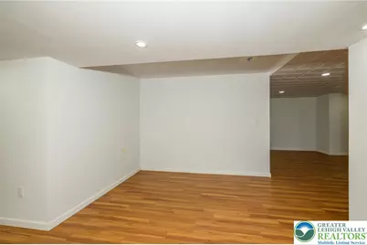 5331 Greenbriar Drive, Hanover Twp, PA 18017 - Photo 33