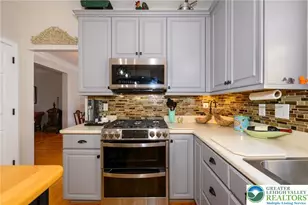 5331 Greenbriar Dr, Hanover Twp, PA 18017 - Photo 11
