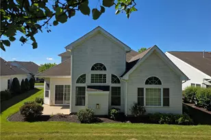 4105 Pine Hurst Dr, Allen Township, PA 18067 - Photo 5