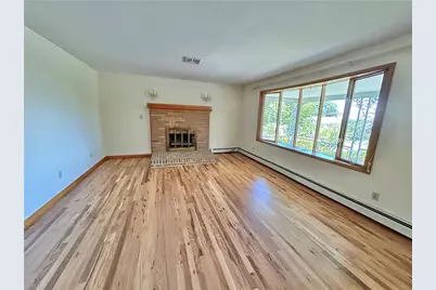 1201 Verona Drive, Plainfield Township, PA 18072 - Photo 3