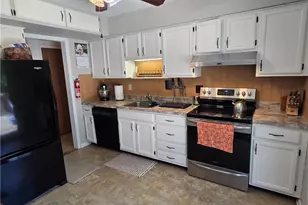 6581 Skyview Ln, Coopersburg Boro, PA 18036 - Photo 17