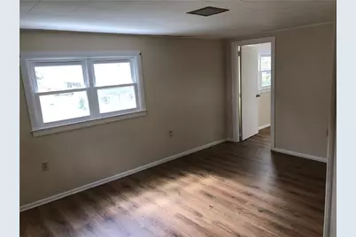 135 N Cedar Street, Nazareth Boro, PA 18064 - Photo 9