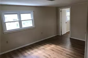 135 N Cedar St, Nazareth Boro, PA 18064 - Photo 9