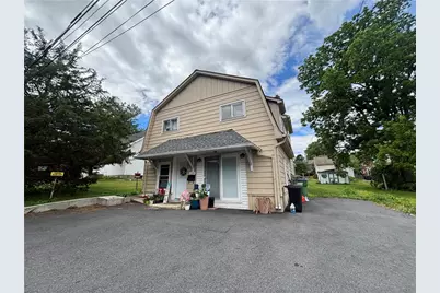 135 N Cedar Street, Nazareth Boro, PA 18064 - Photo 1