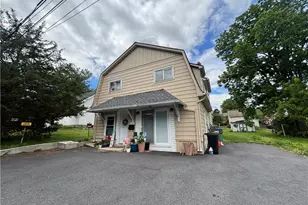 135 N Cedar St, Nazareth Boro, PA 18064 - Photo 1