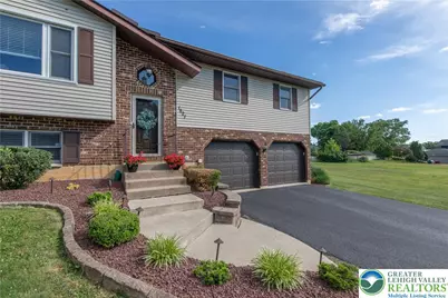 1521 Derhammer Street, Forks Twp, PA 18040 - Photo 3