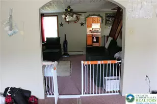 24 School Row St, Pottsville, PA 17901 - Photo 7
