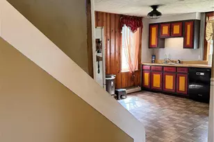 2102 Nemeth Dr, Lower Saucon Township, PA 18015 - Photo 3
