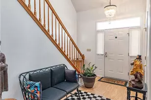 117 Stephanie Dr, Palmer Twp, PA 18045 - Photo 3