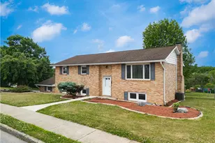 3036 S 6th Ave, Whitehall Township, PA 18052 - Photo 9