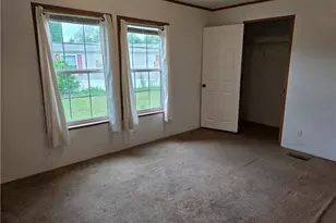 4202 Silver Fox Ct, North Whitehall Township, PA 18069 - Photo 15