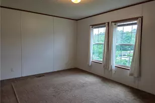 4202 Silver Fox Ct, North Whitehall Township, PA 18069 - Photo 17