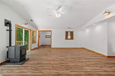 307 Timber Hill Road, Price Twp, PA 18332 - Photo 13