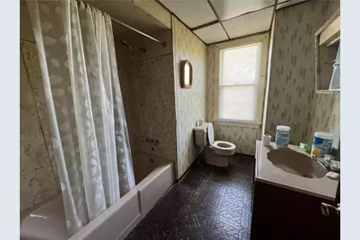 225 E St Joseph Street, Easton, PA 18042 - Photo 13