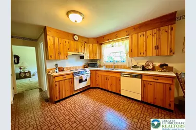 5705 Bel Air Drive, Upper Saucon Township, PA 18036 - Photo 11