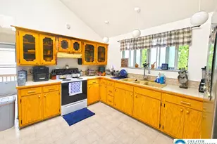 1401 Pennsylvania St, Allentown City, PA 18102 - Photo 3
