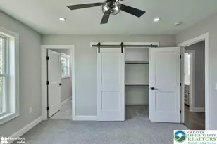 2212 Skyline Dr, Washington Township, PA 18080 - Photo 17