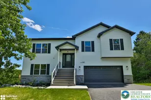 2212 Skyline Dr, Washington Township, PA 18080 - Photo 1