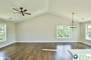 2212 Skyline Dr, Washington Township, PA 18080 - Photo 13