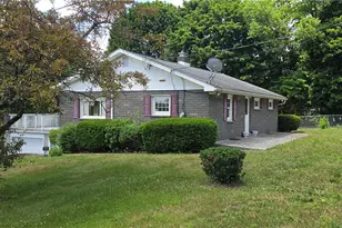 1237 Keller Rd, Bushkill Twp, PA 18091 - Photo 3
