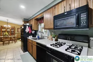 137 Outer Dr, Coolbaugh Twp, PA 18347 - Photo 25