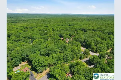 221 Somerset Drive, Stroud Twp, PA 18301 - Photo 37