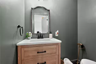 991 Congress St, Whitehall Township, PA 18052 - Photo 5
