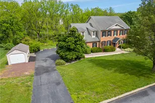 4887 Harvest Ln, Upper Milford Township, PA 18092 - Photo 5
